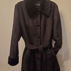 STUDIO LIz Claiborne belted coat